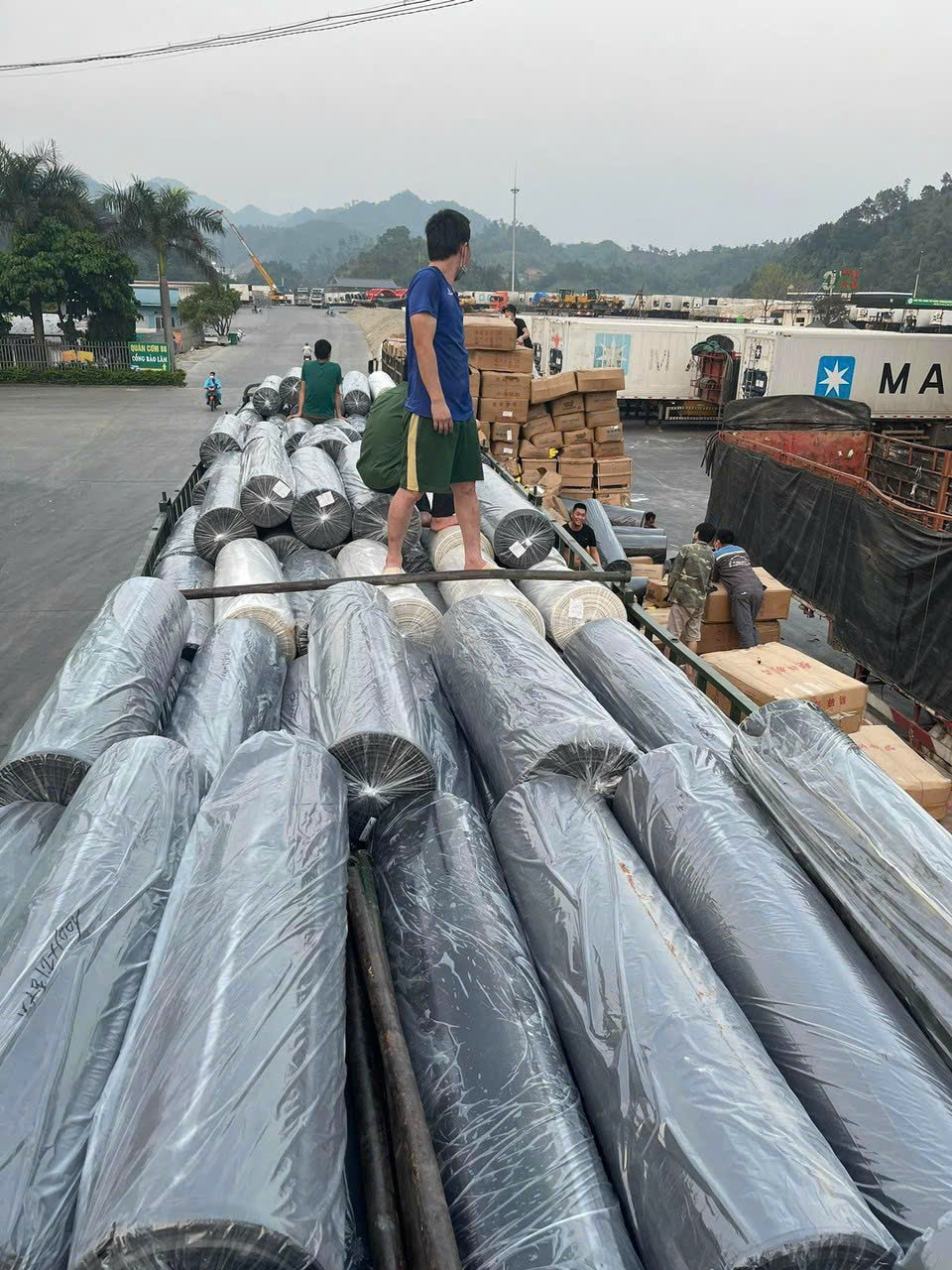 Hàng hoá